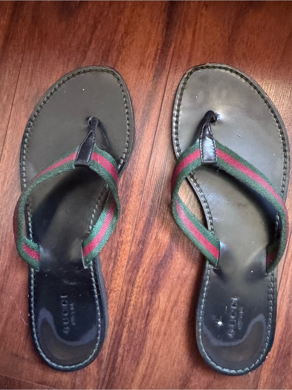 Vintage Gucci Leather Flip Flops with Green and Red Webbing